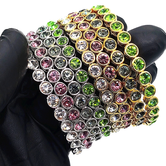 Lot of 4 Made with Swarovski Crystals Brass Stackable Bangle Bracelets in Gold - Picture 3 of 8